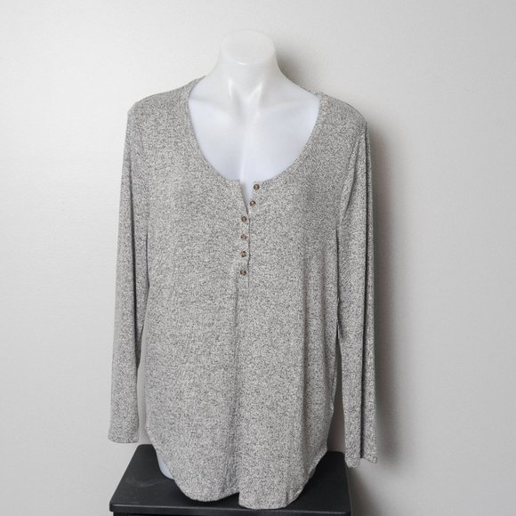 NWT super soft Henley type top - XXL - Picture 4 of 5